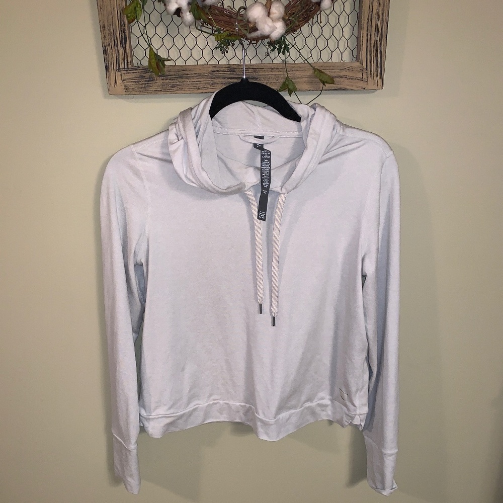 Vuori Halo Essential DreamKnit Hoodie Pullover Cropped Salt Heather Size Small